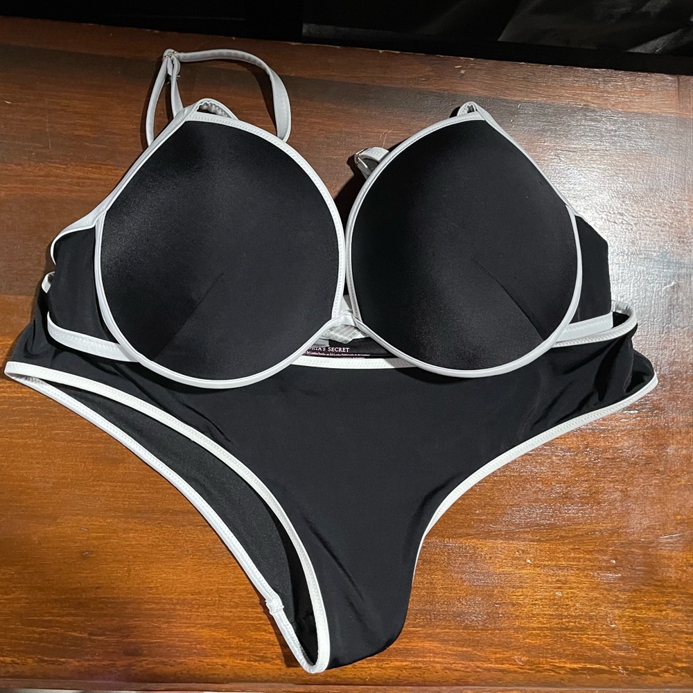 Victoria’s Secret - Gorgeous Bikini ☀️ 🏖️